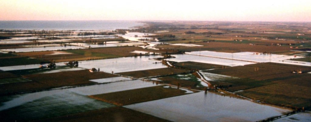 Flooded fields in Bay County, Michigan, during the Great Flood of 1986
