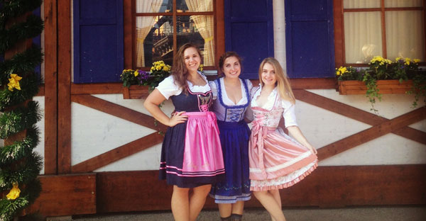 3 woman posing in traditional german clothing